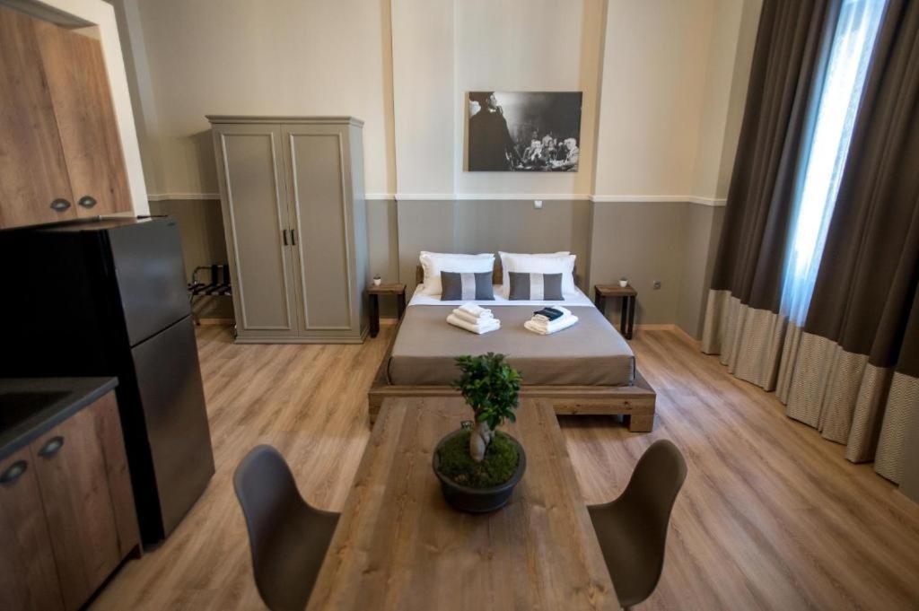 Loft 1 *